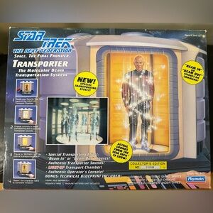 Star Trek The Next Generation Space The Final Frontier Transporter in Box